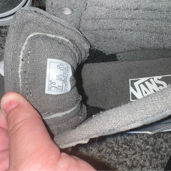 Kids high top vans size 3 - Picture 4 of 4